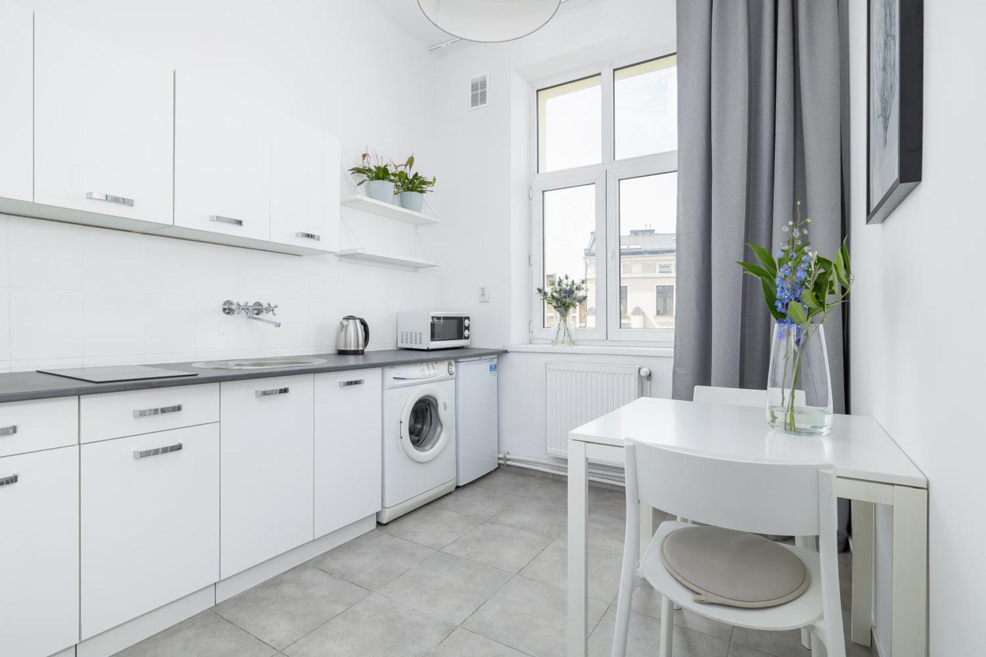 1-Bedroom Apartment - Dluga 65 Street Краків Екстер'єр фото