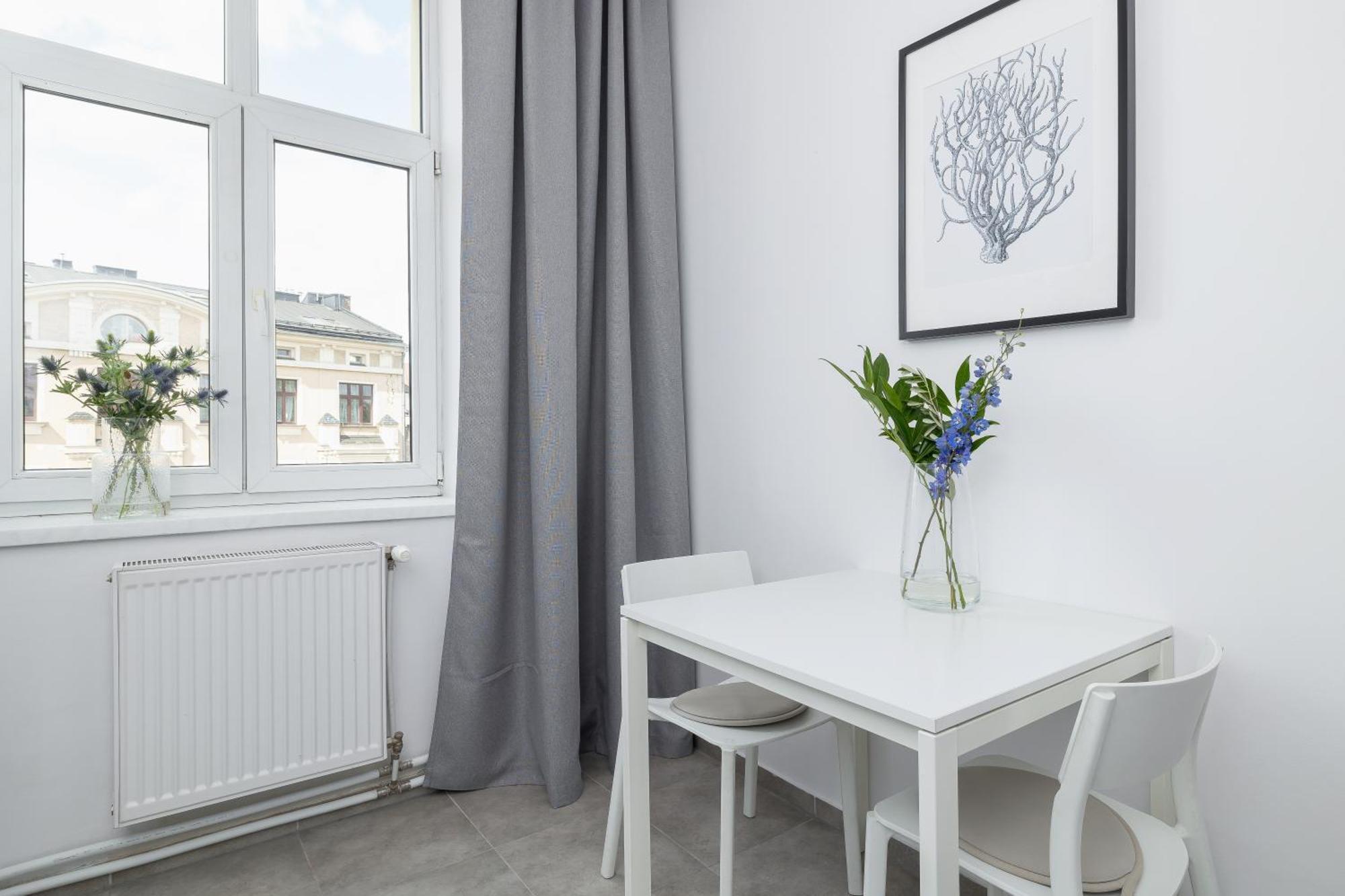 1-Bedroom Apartment - Dluga 65 Street Краків Екстер'єр фото
