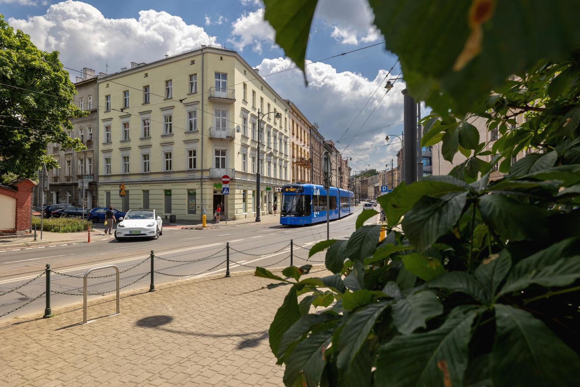1-Bedroom Apartment - Dluga 65 Street Краків Екстер'єр фото